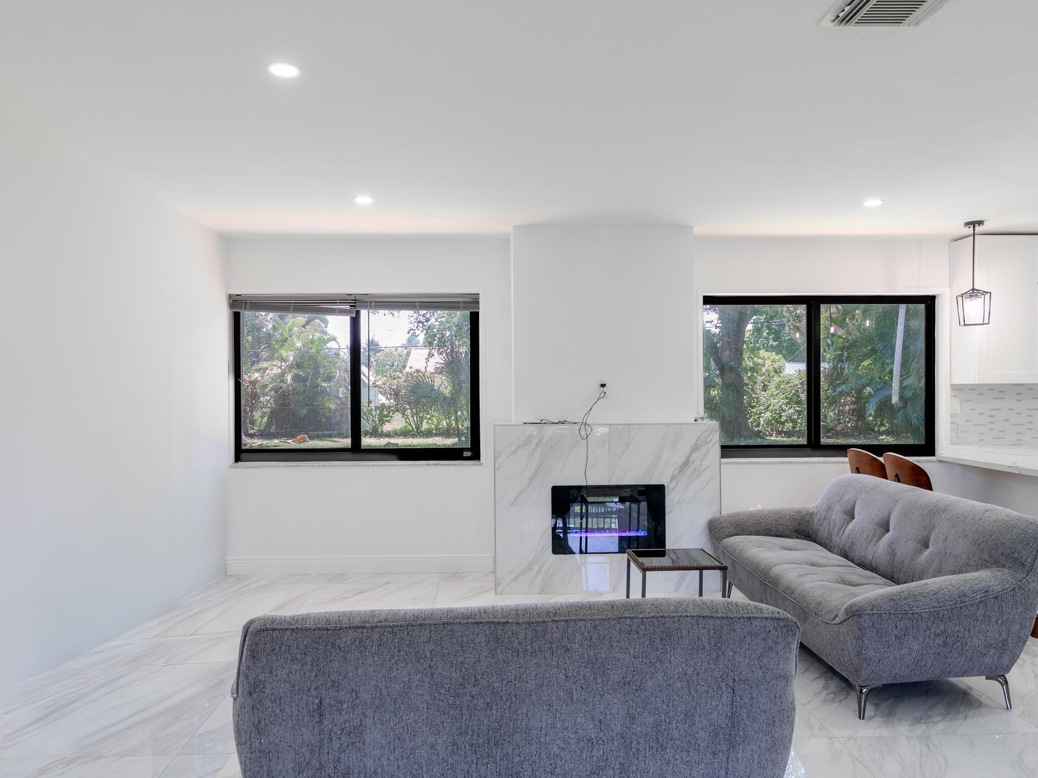 Country Club Estates - Residential
