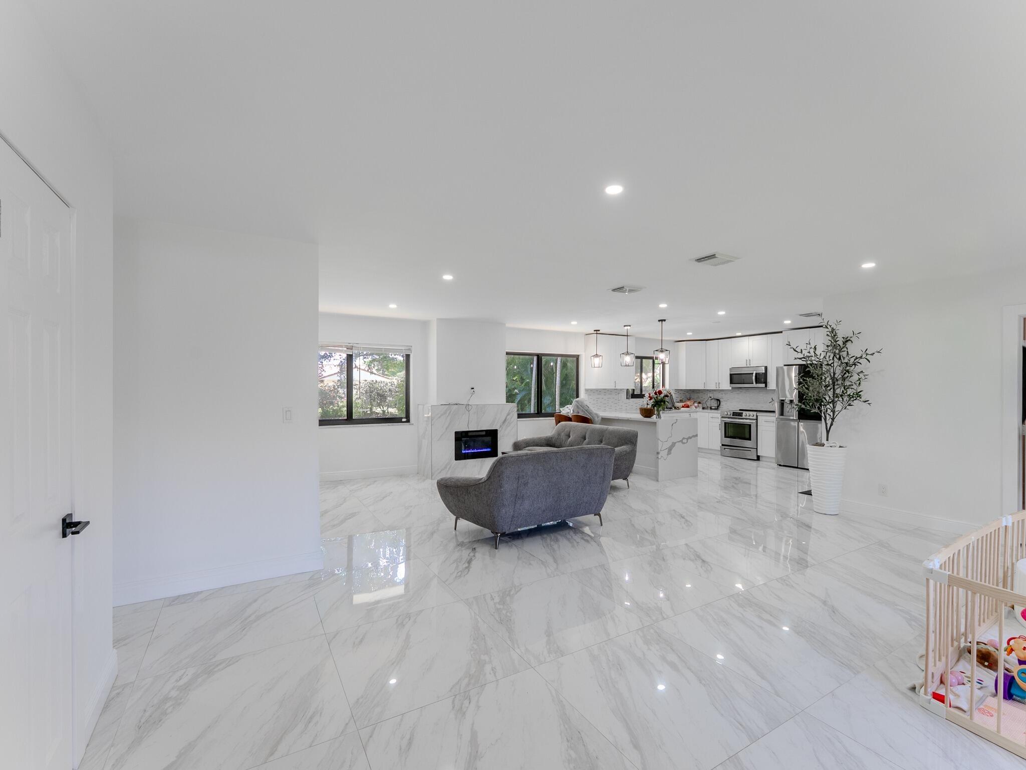 Country Club Estates - Residential