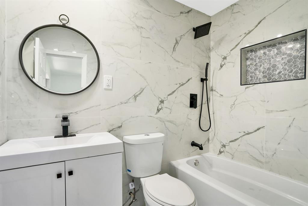 Country Club Estates - Residential