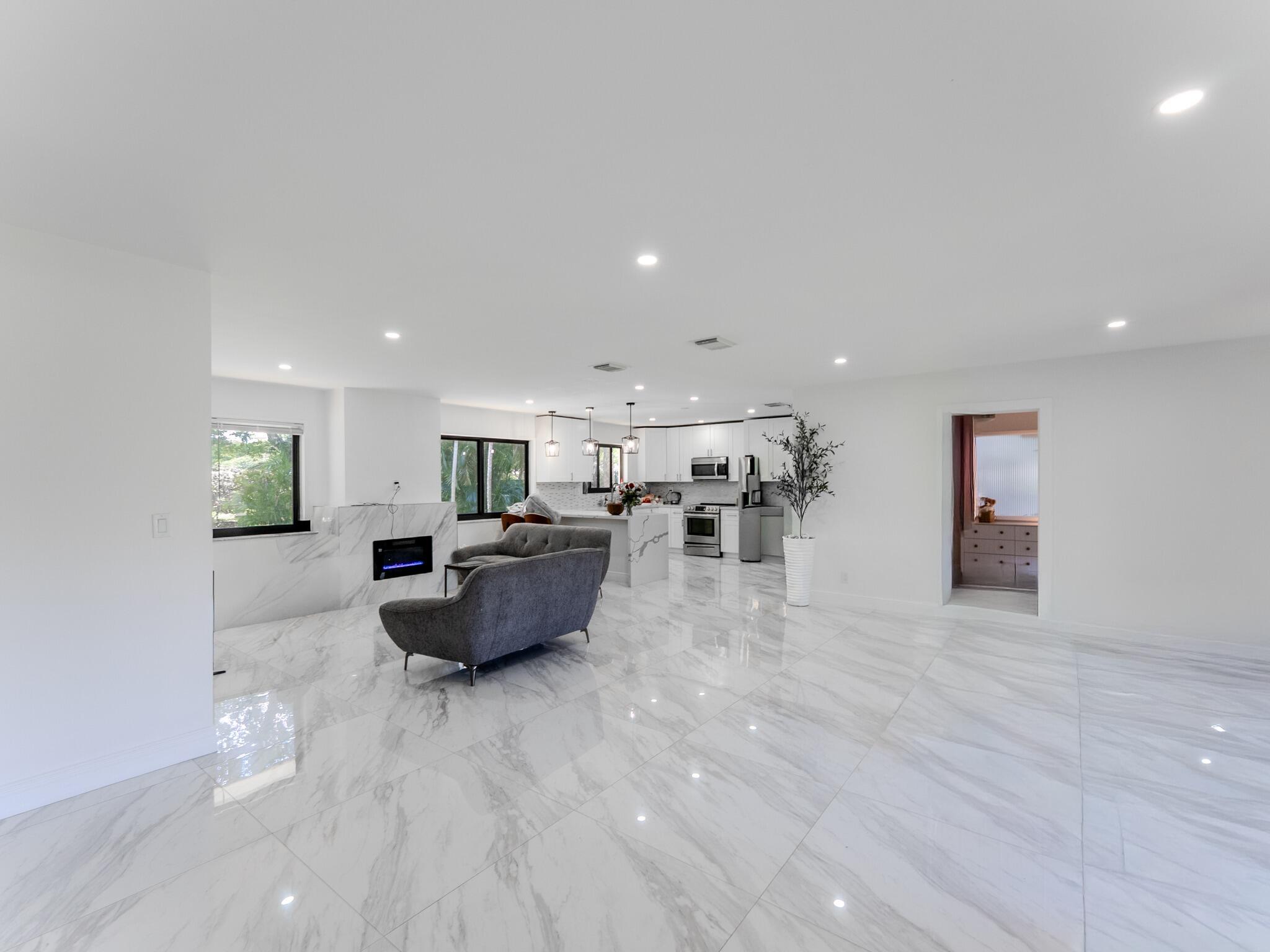 Country Club Estates - Residential