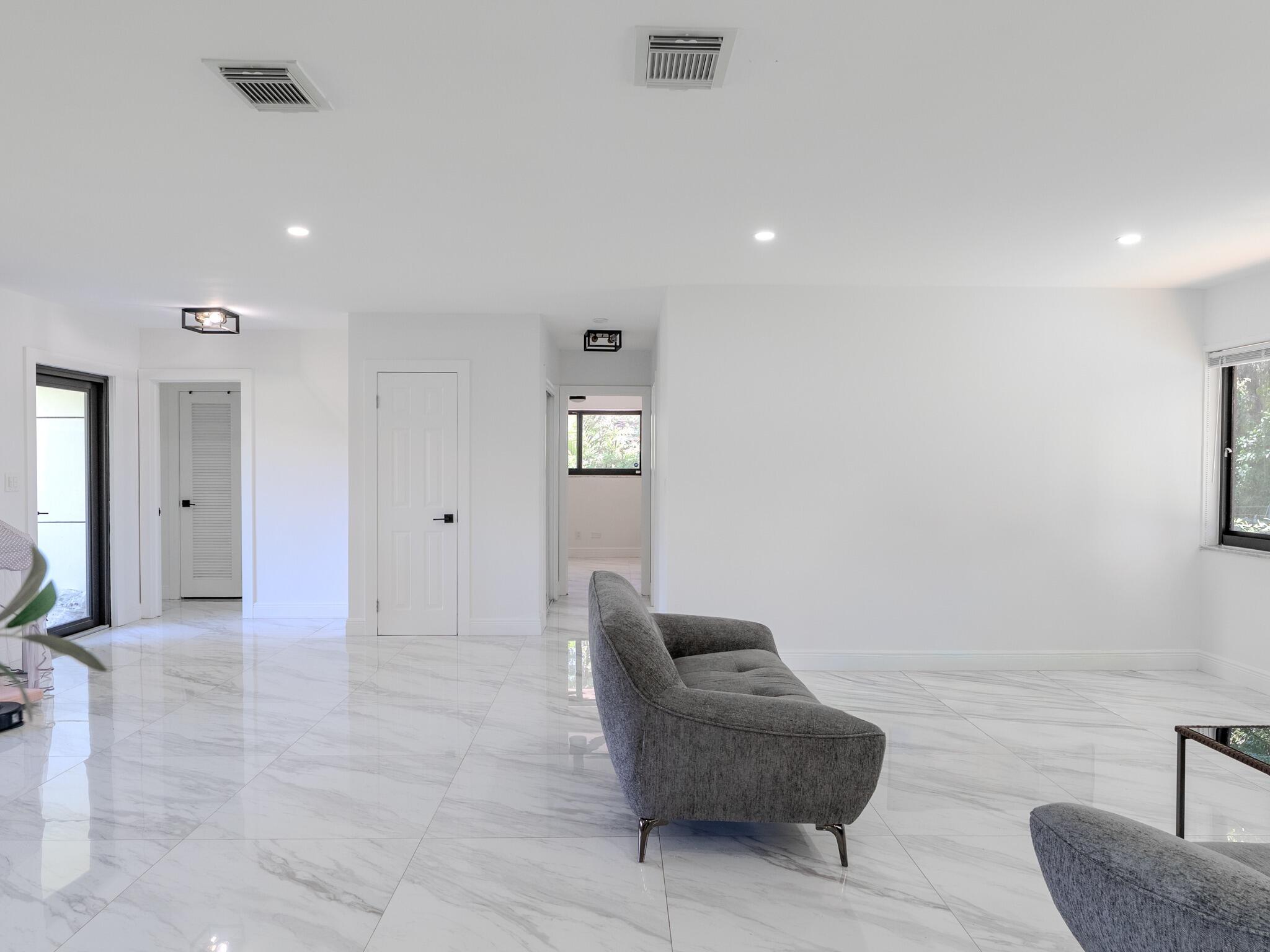 Country Club Estates - Residential