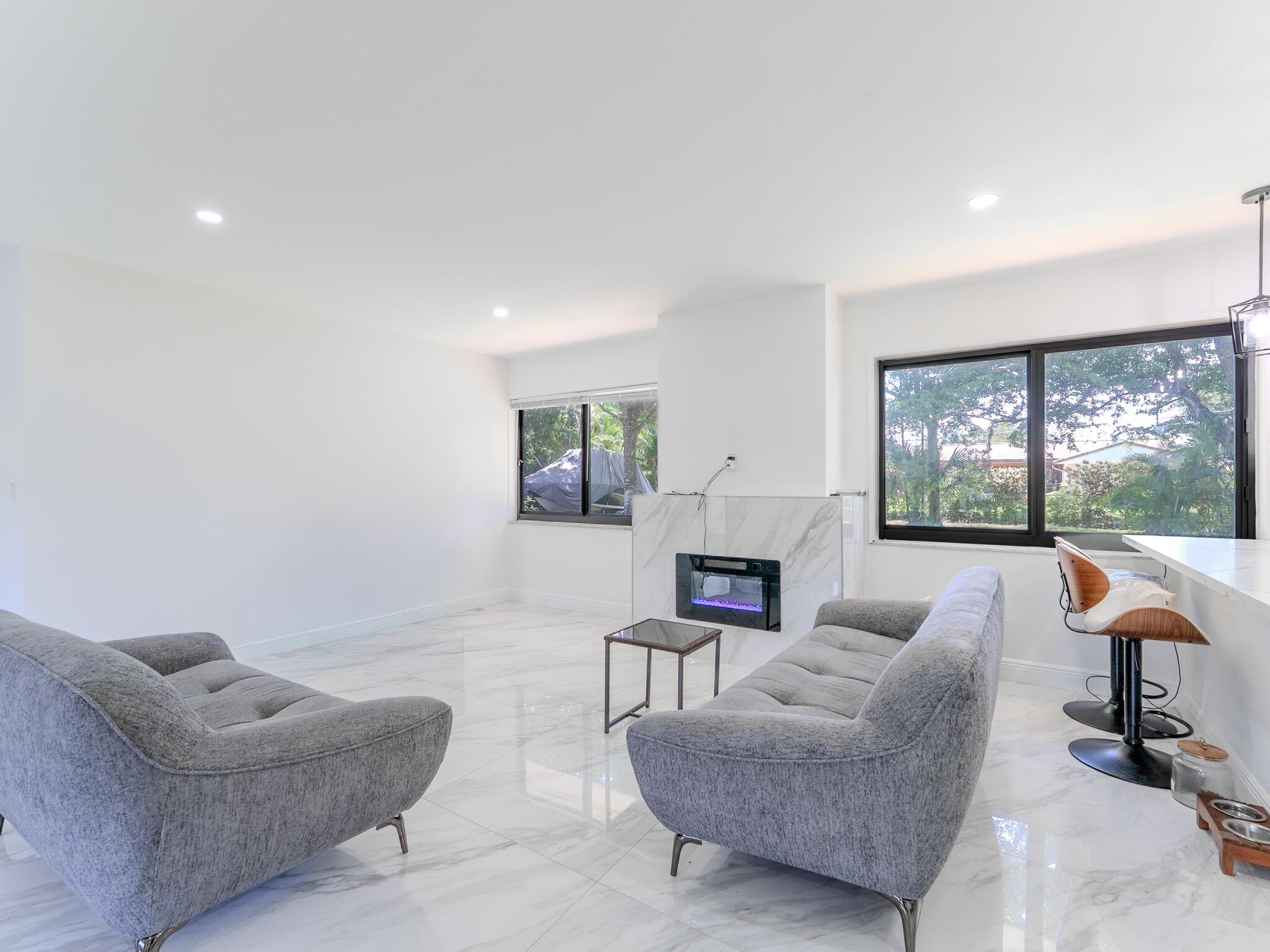 Country Club Estates - Residential