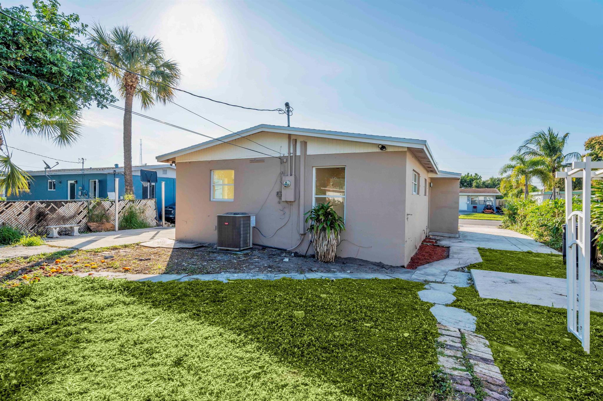 ROOSEVELT ESTATES - Residential