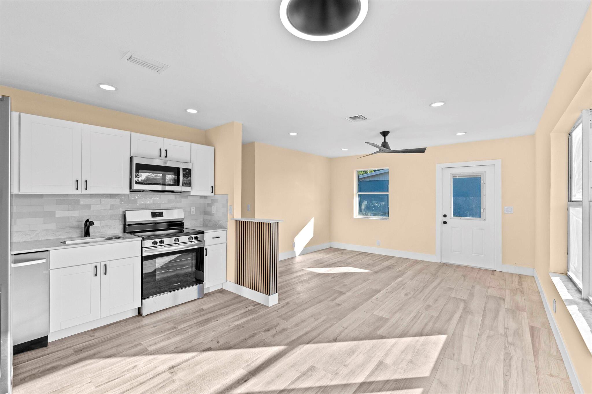 ROOSEVELT ESTATES - Residential