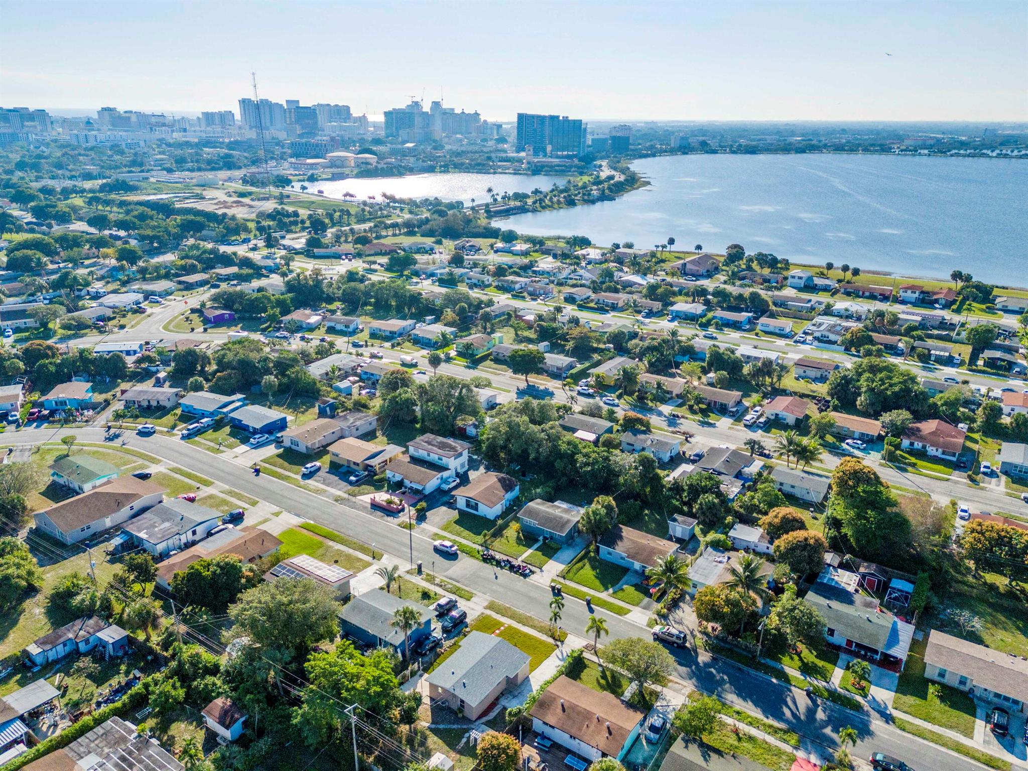 ROOSEVELT ESTATES - Residential