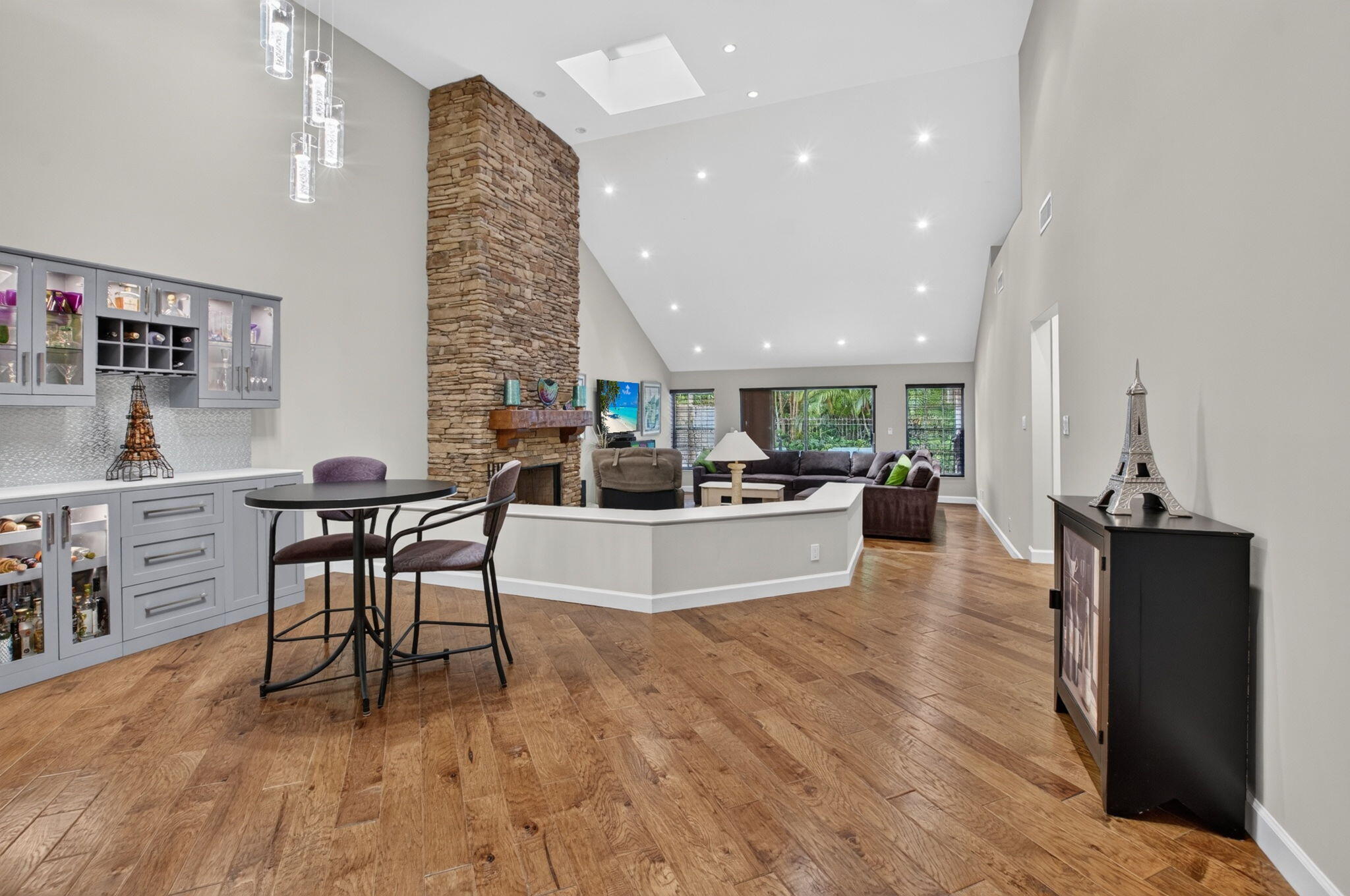 Properties | Stephanie Kaufman 21676 Club Villa Terrace
