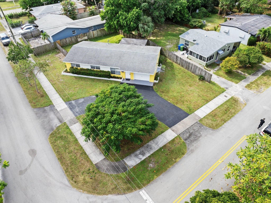 Photo of 1800 SW 10th Court, Fort Lauderdale, FL 33312 (MLS # F10473380)
