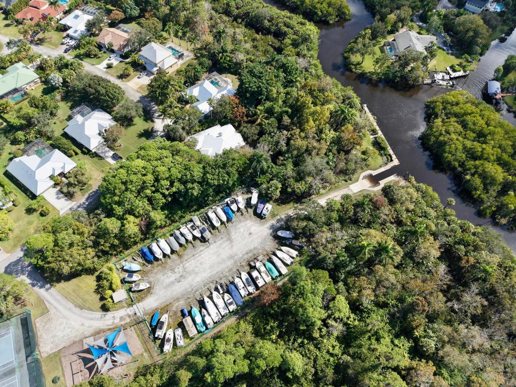 RIVER LANDING - Residential