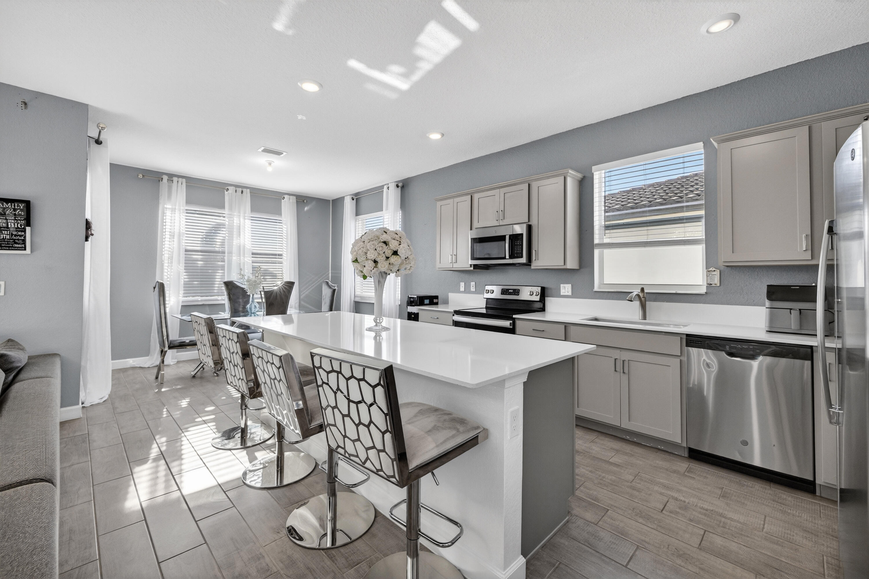 7625 NW Greenbank Circle