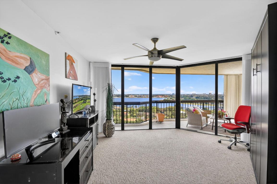 CONSULATE CONDO - Residential