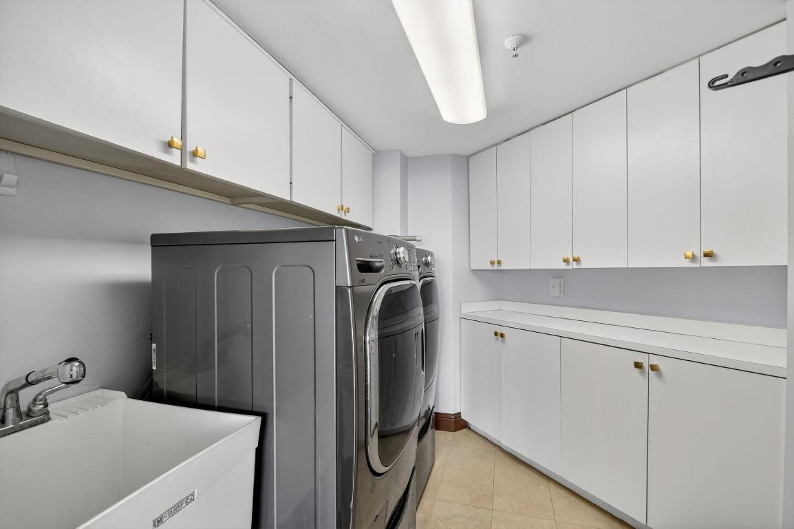 CONSULATE CONDO - Residential