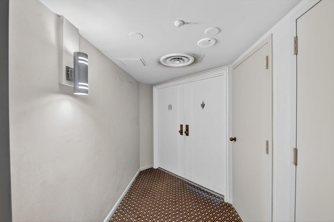 CONSULATE CONDO - Residential