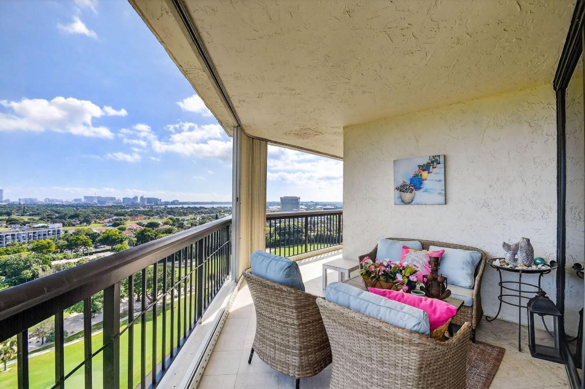 CONSULATE CONDO - Residential