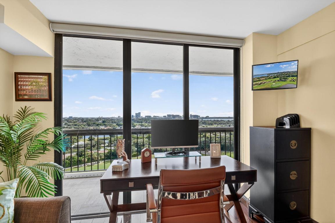 CONSULATE CONDO - Residential