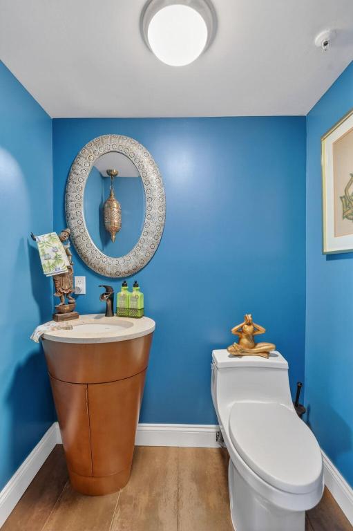 CONSULATE CONDO - Residential