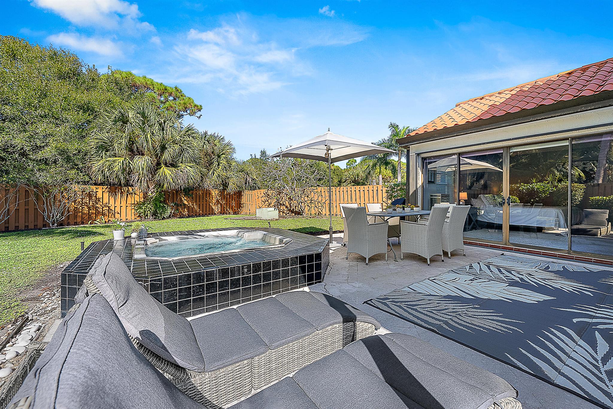 Crystal Pointe - Residential