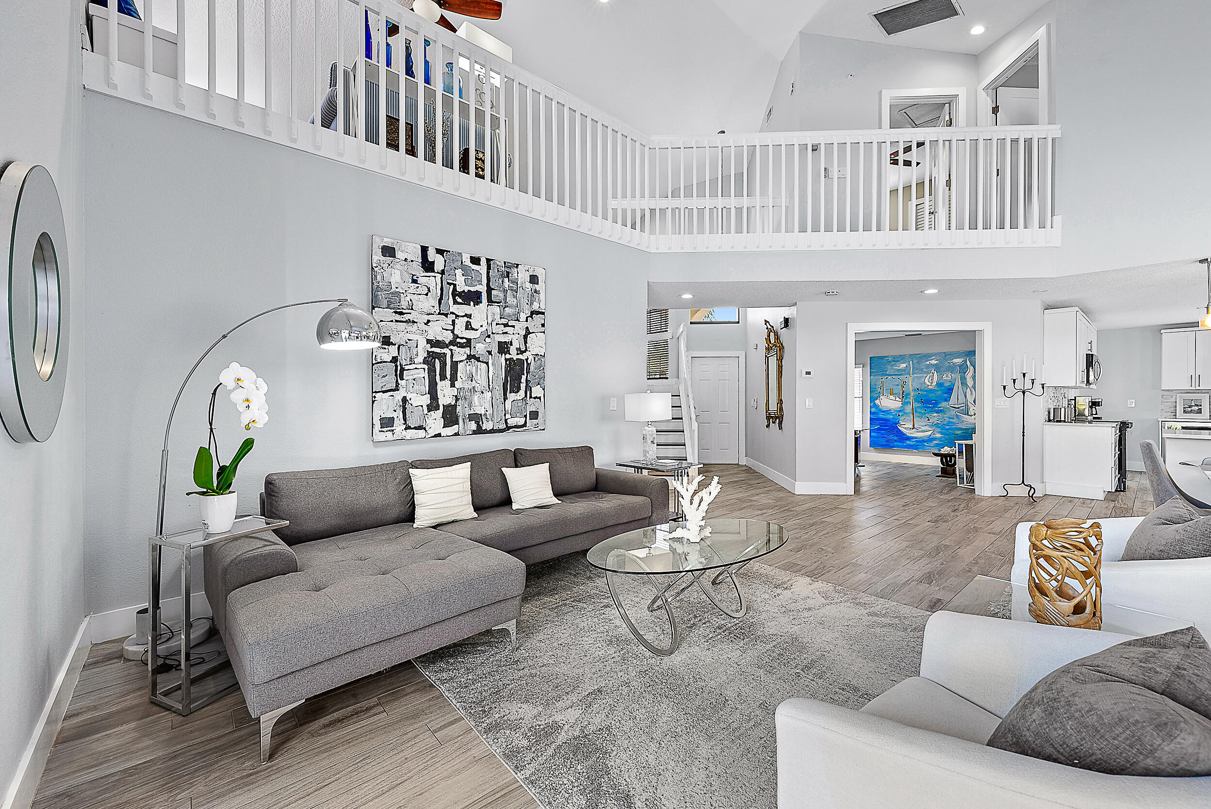 2596 La Cristal Circle