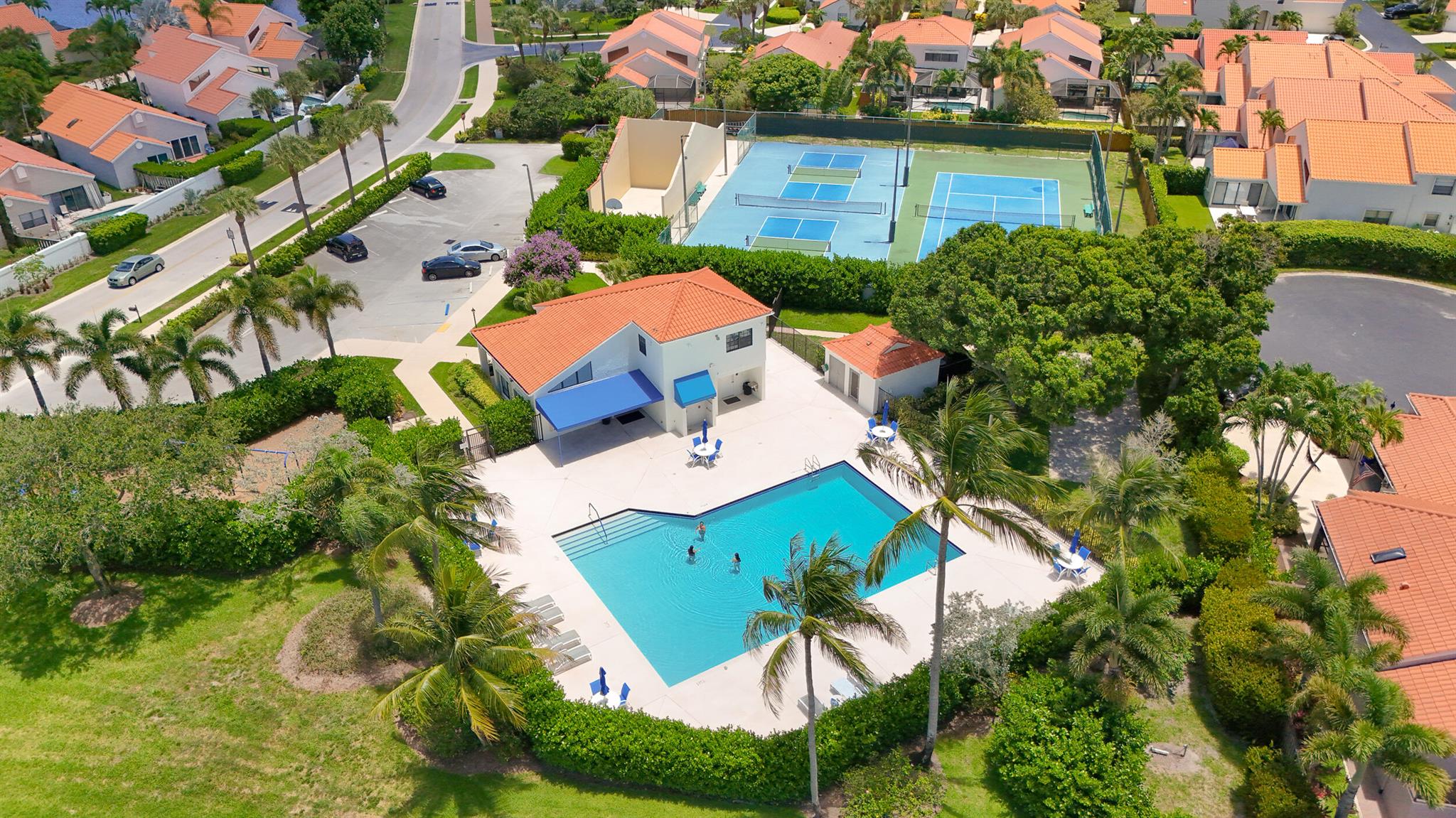 Crystal Pointe - Residential