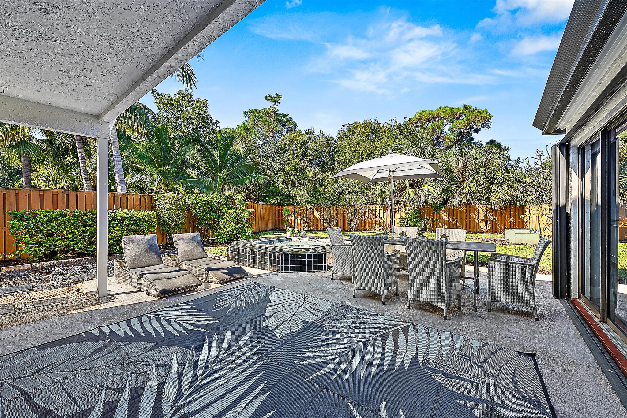 Crystal Pointe - Residential