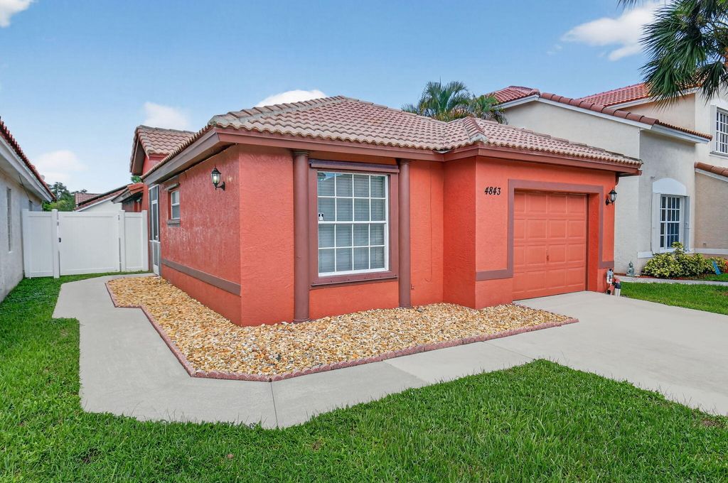 Photo of 4843 Concordia Lane, Boynton Beach, FL 33436 (MLS # R11127288)