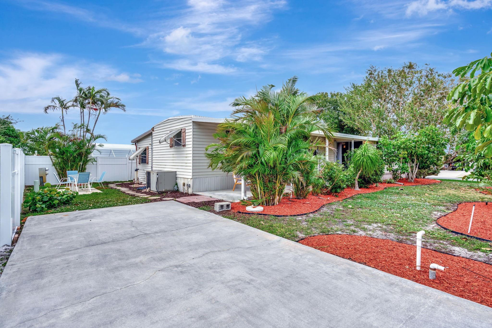 Ridgeway Mobile Home 08 - Residential