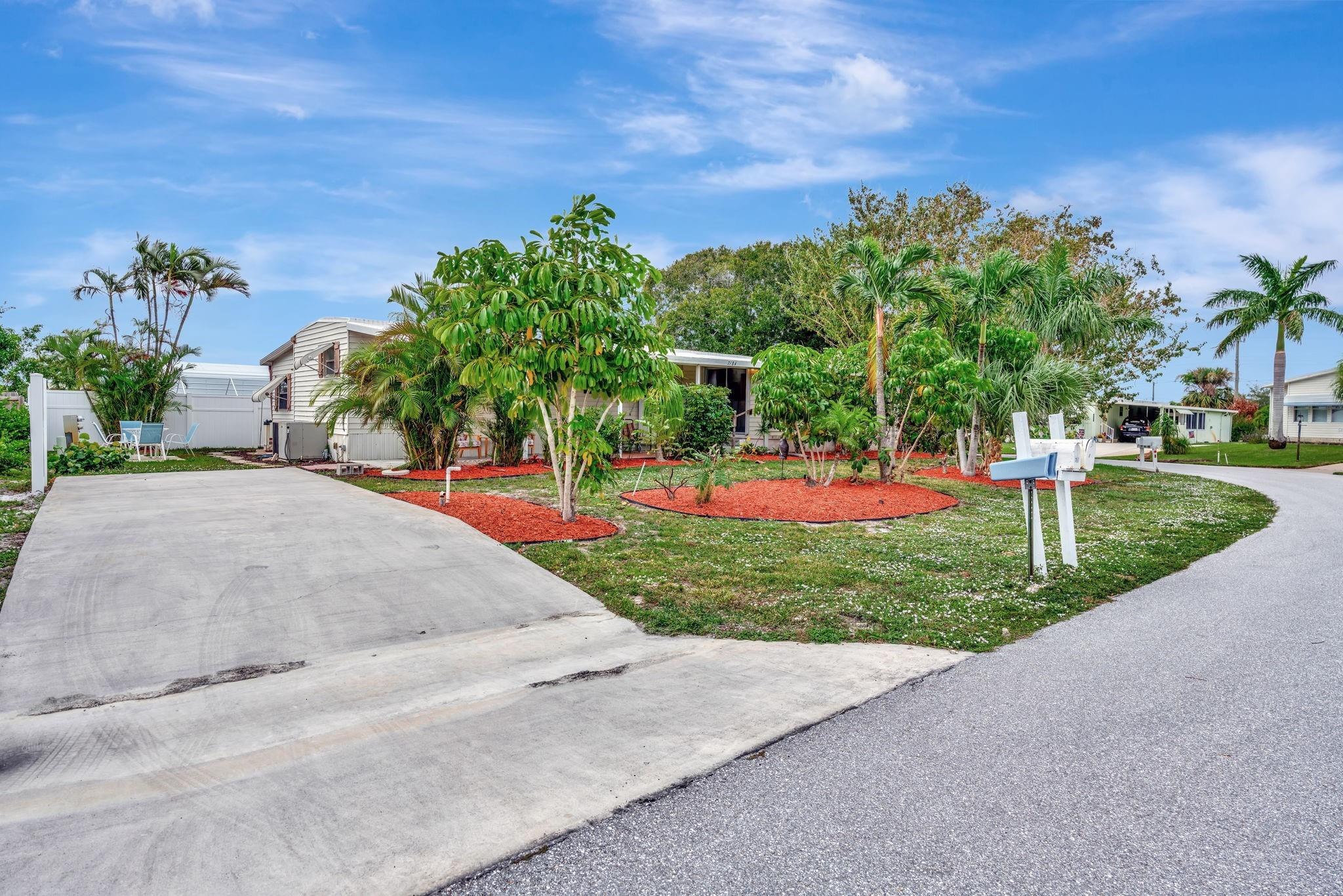 Ridgeway Mobile Home 08 - Residential