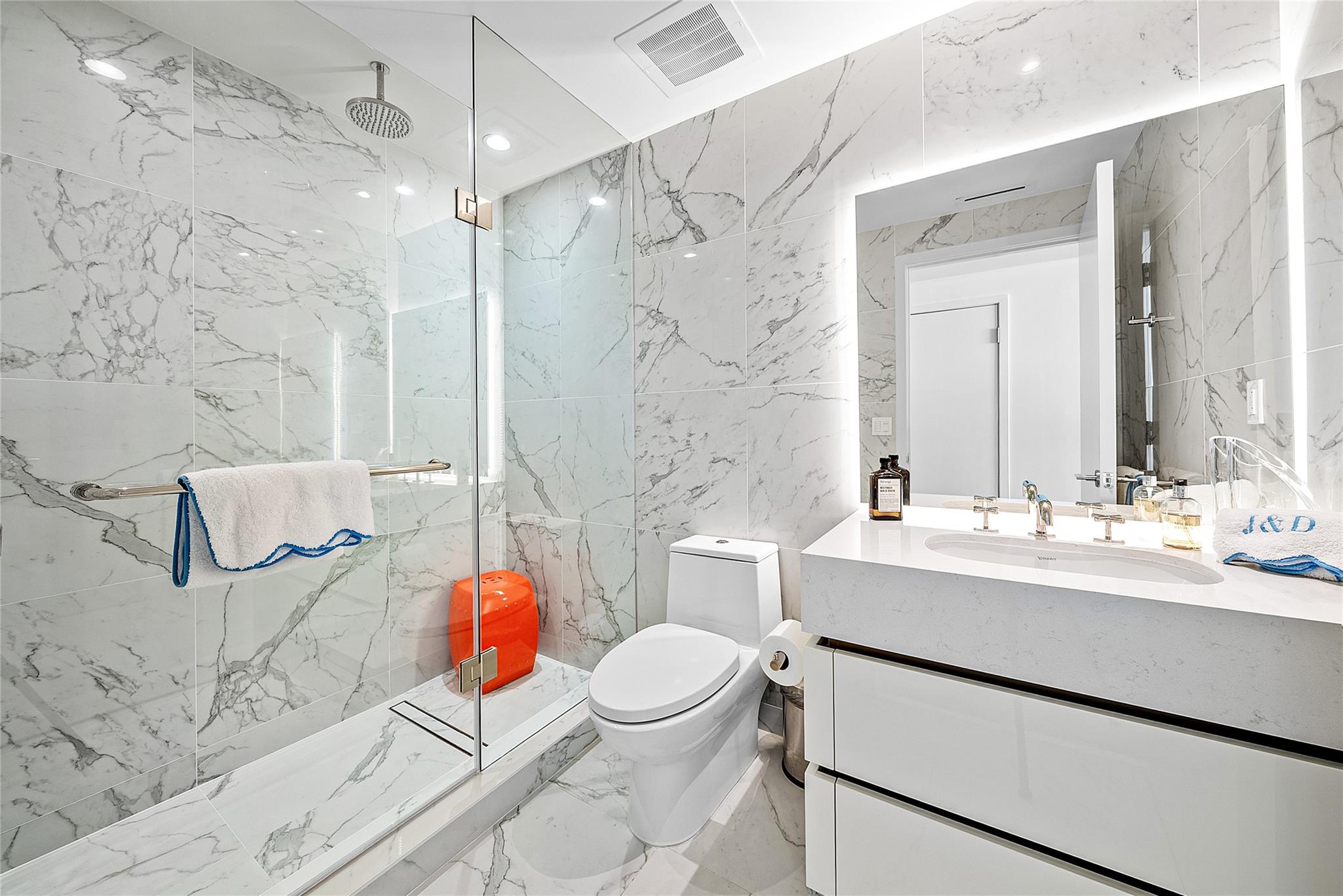 Four Seasons - Residential