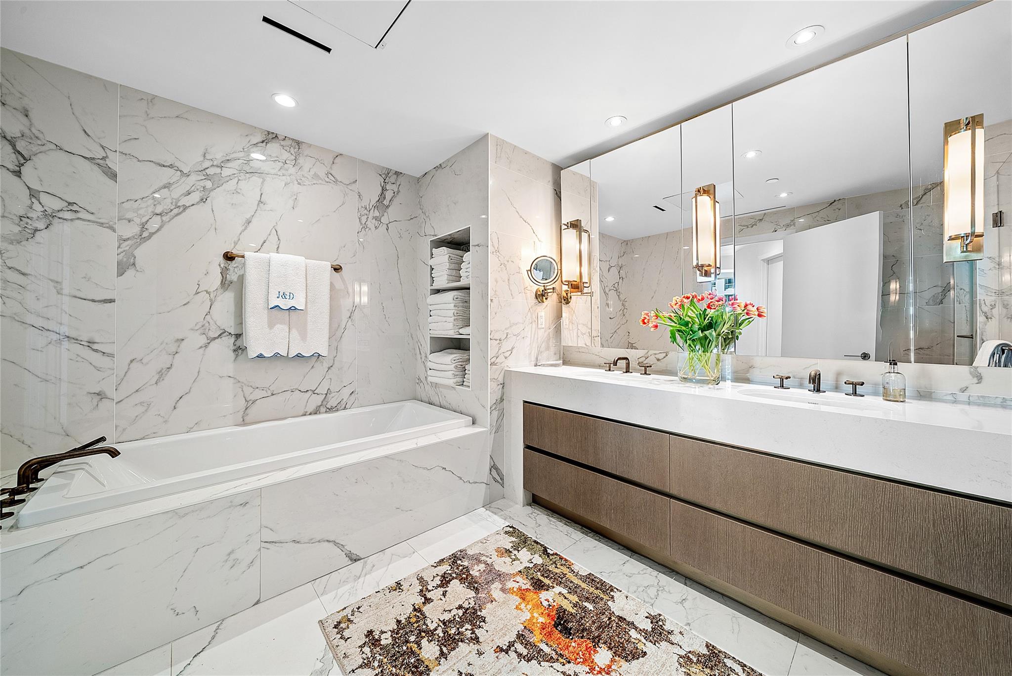 Four Seasons - Residential