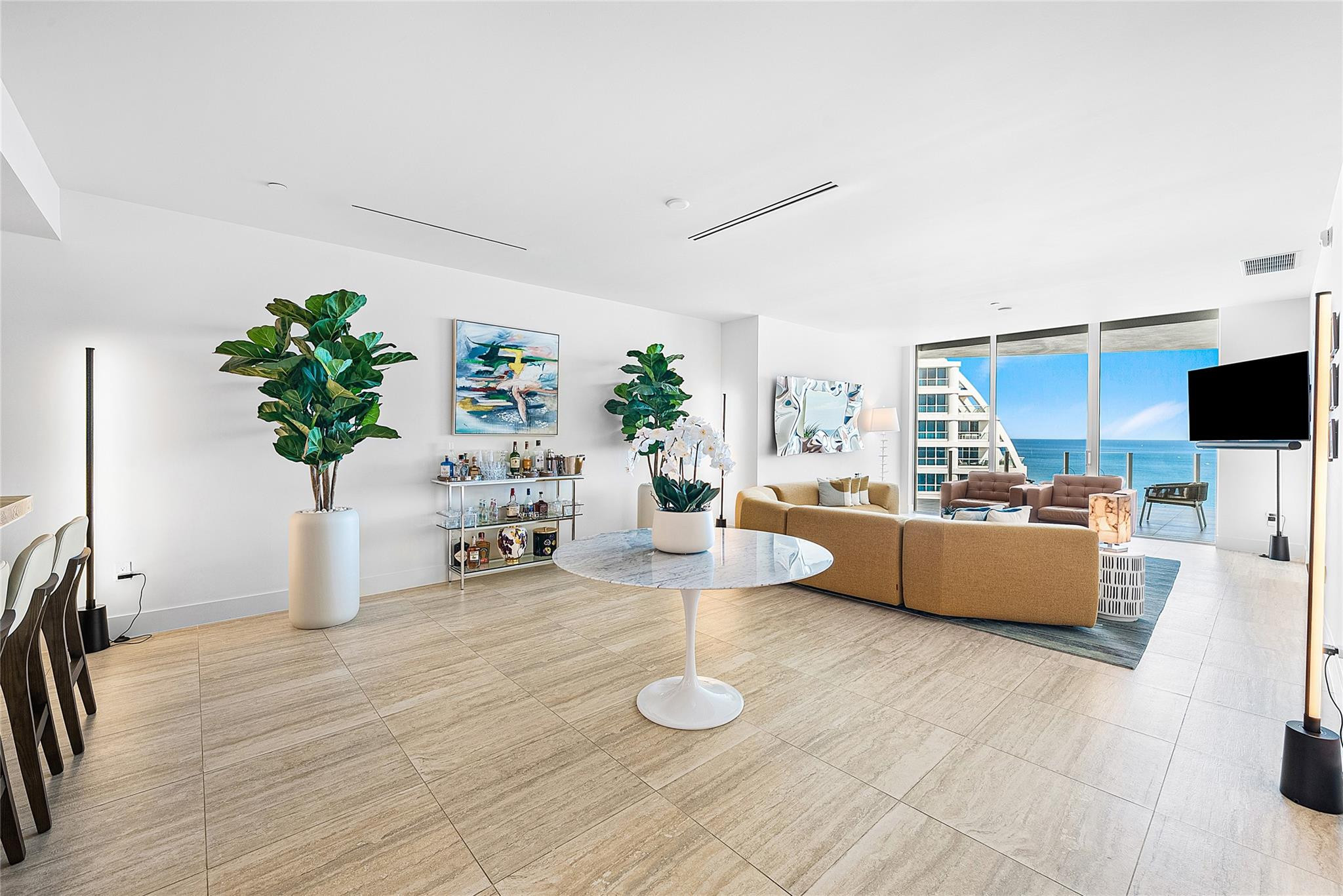 Four Seasons - Residential