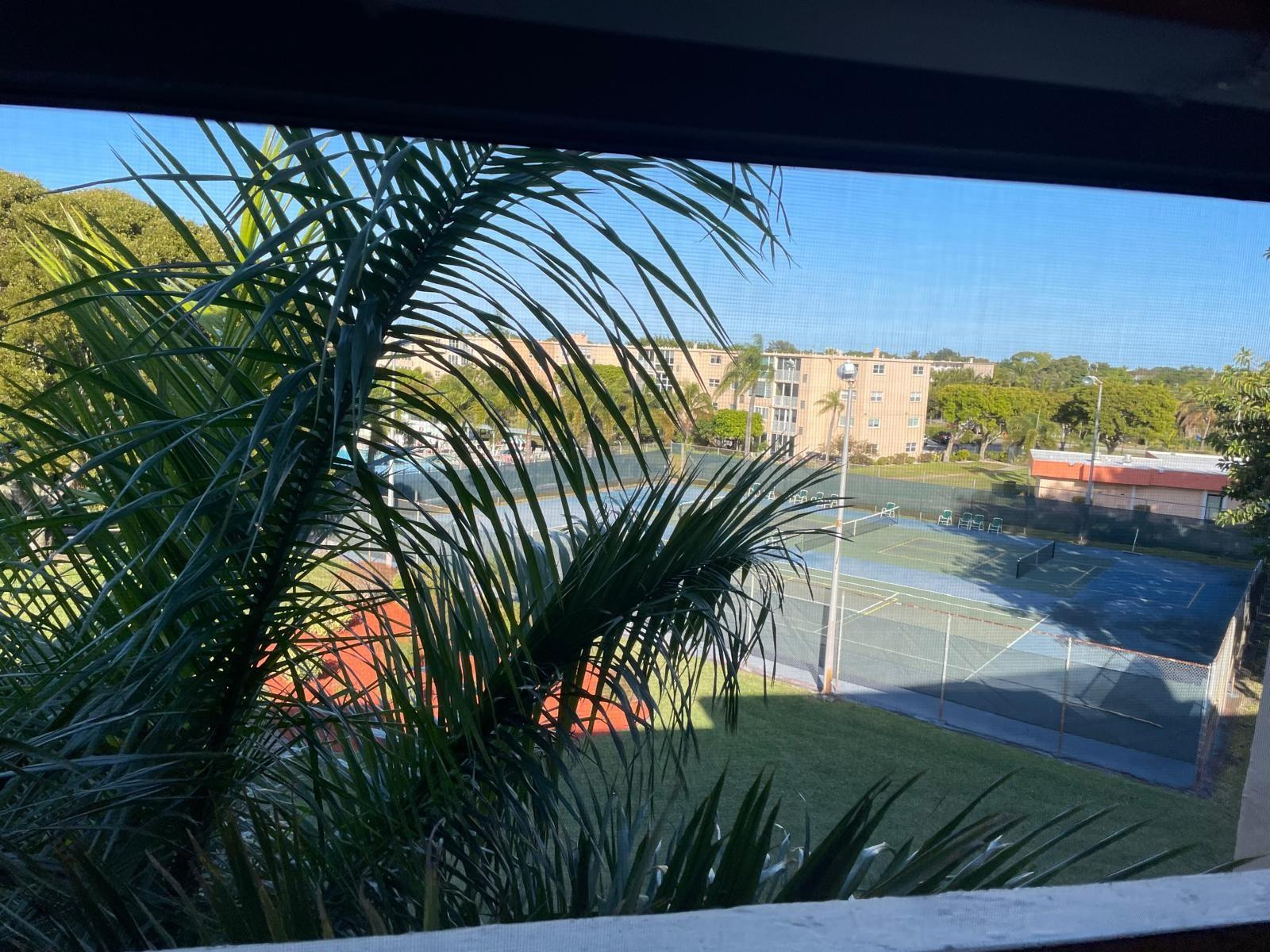 Village Royale - Residential