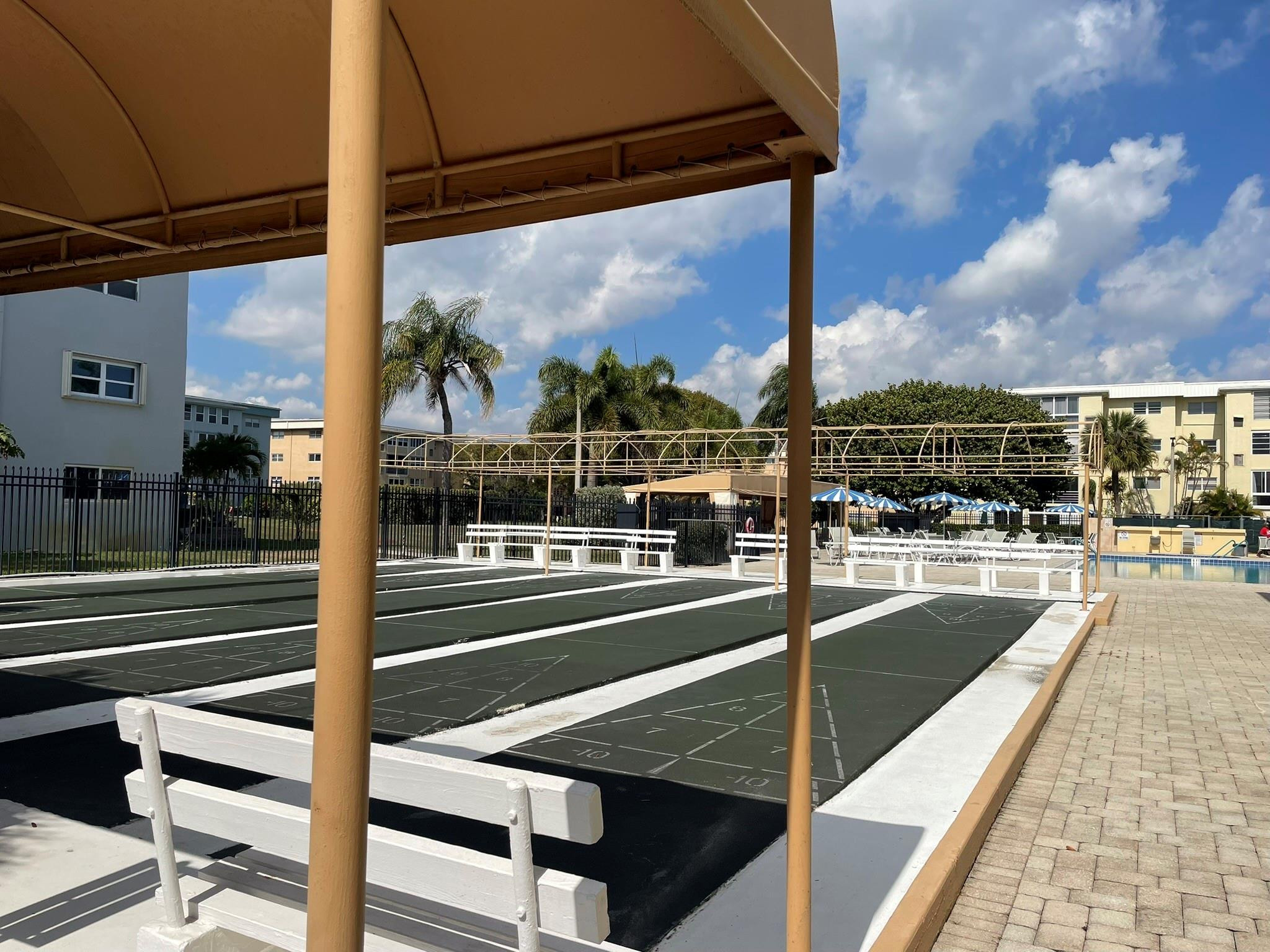 Village Royale - Residential