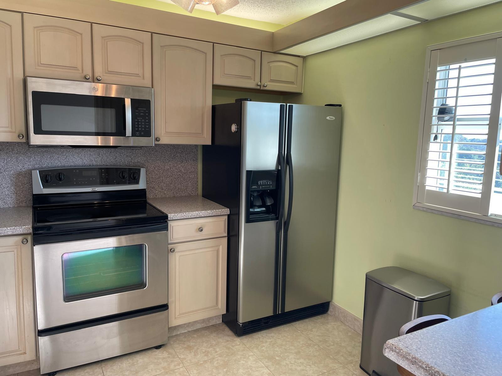 2520 NE 1st Court 411