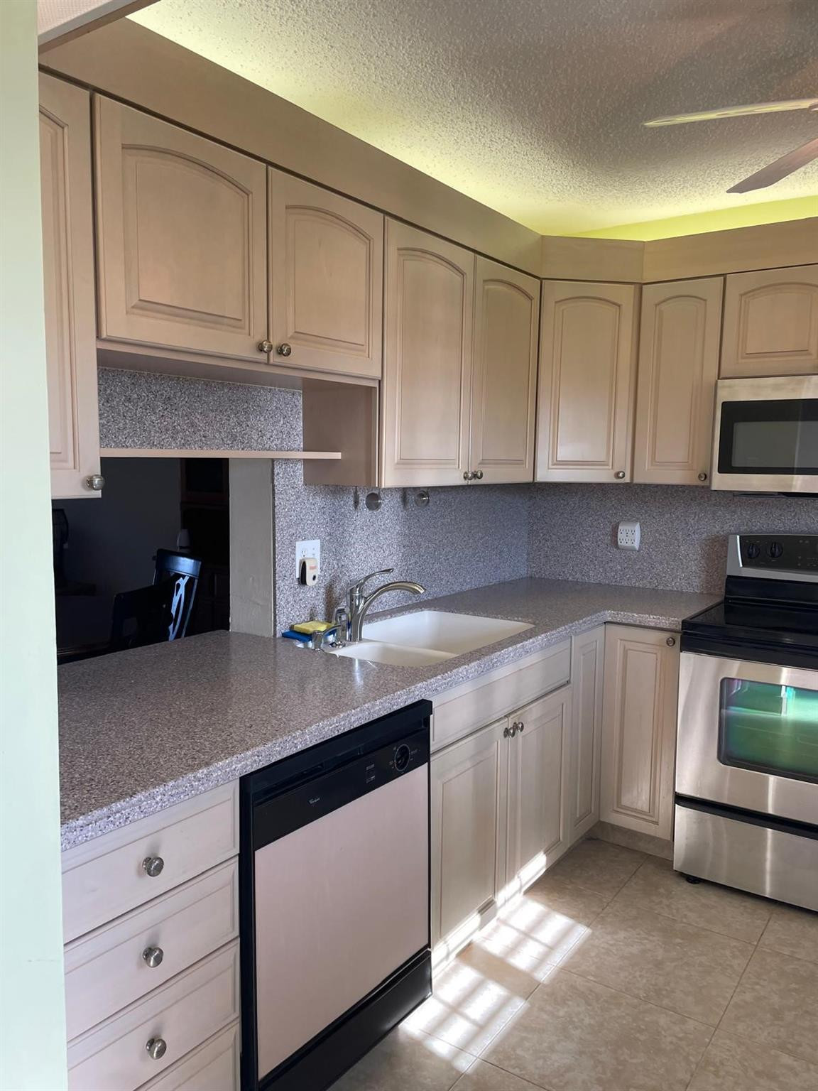 Village Royale - Residential