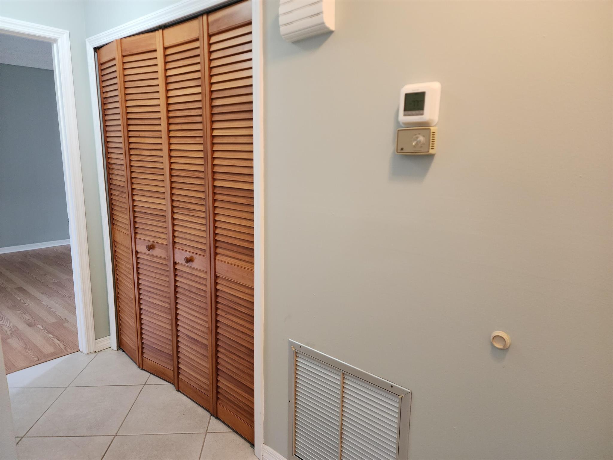 PORT ST LUCIE SECTION 27 - Residential Lease