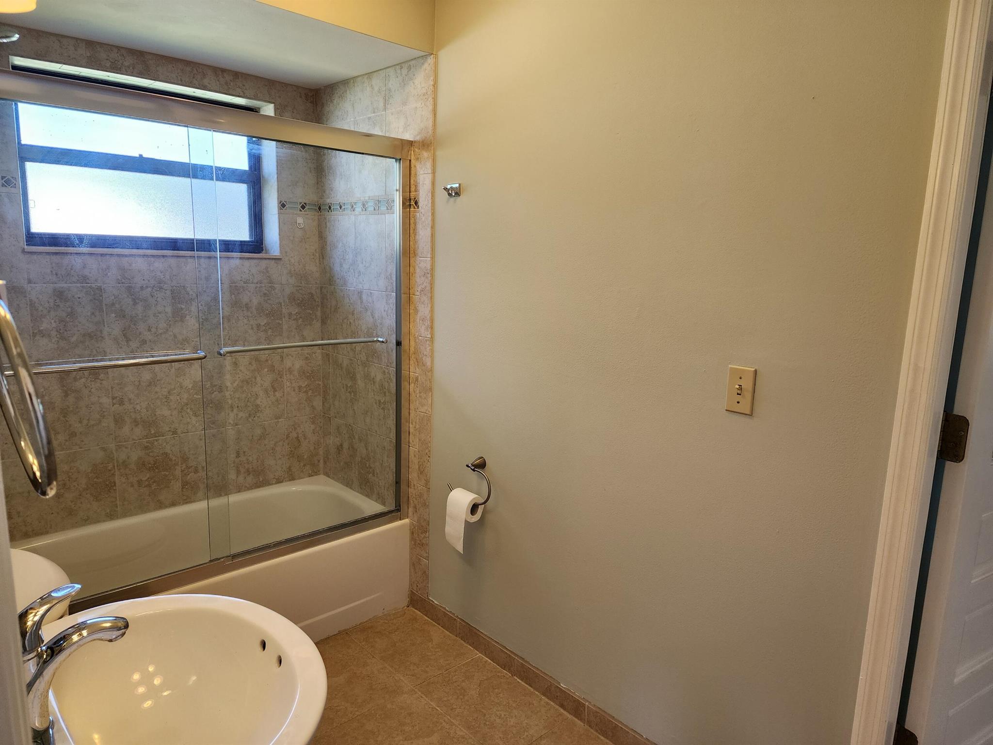 PORT ST LUCIE SECTION 27 - Residential Lease