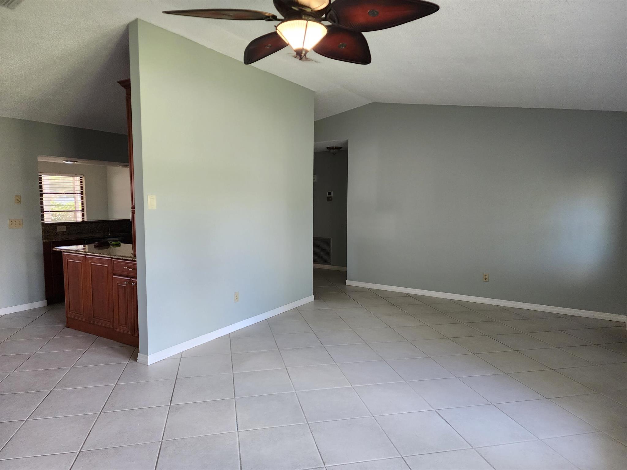 PORT ST LUCIE SECTION 27 - Residential Lease