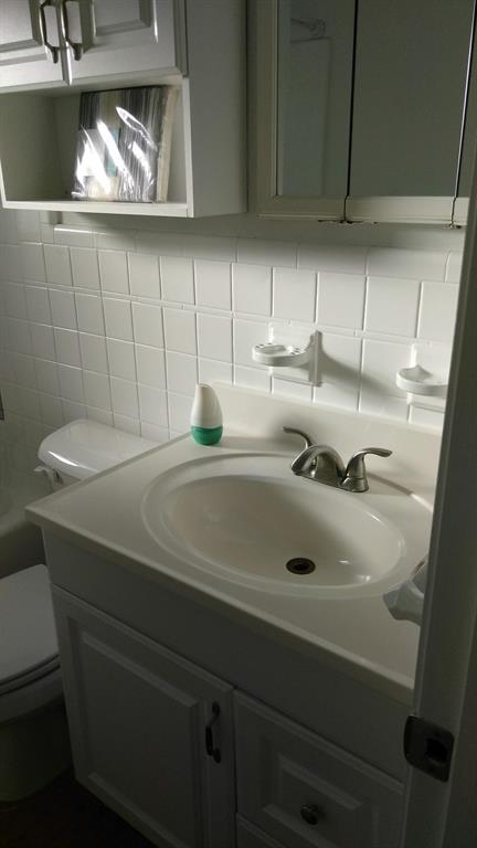 RIVER PARK UNIT 3 - Residential Lease