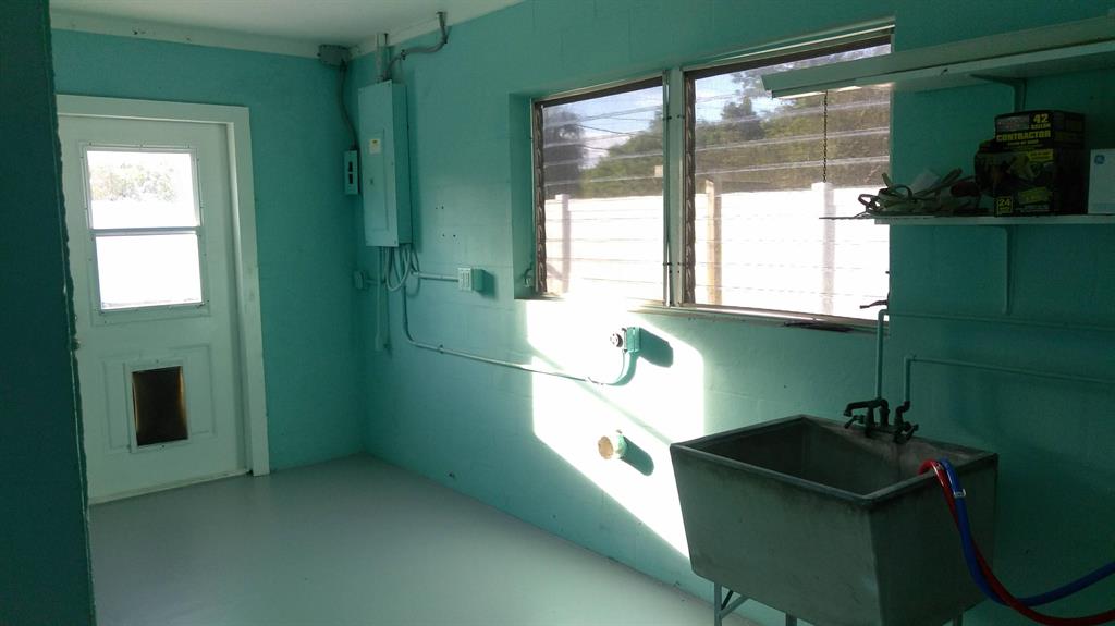 RIVER PARK UNIT 3 - Residential Lease