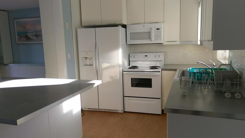 RIVER PARK UNIT 3 - Residential Lease