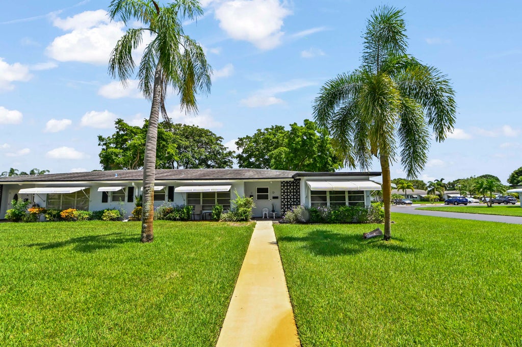 Photo of 605 High Point Boulevard N #C, Delray Beach, FL 33445 (MLS # B26072166)