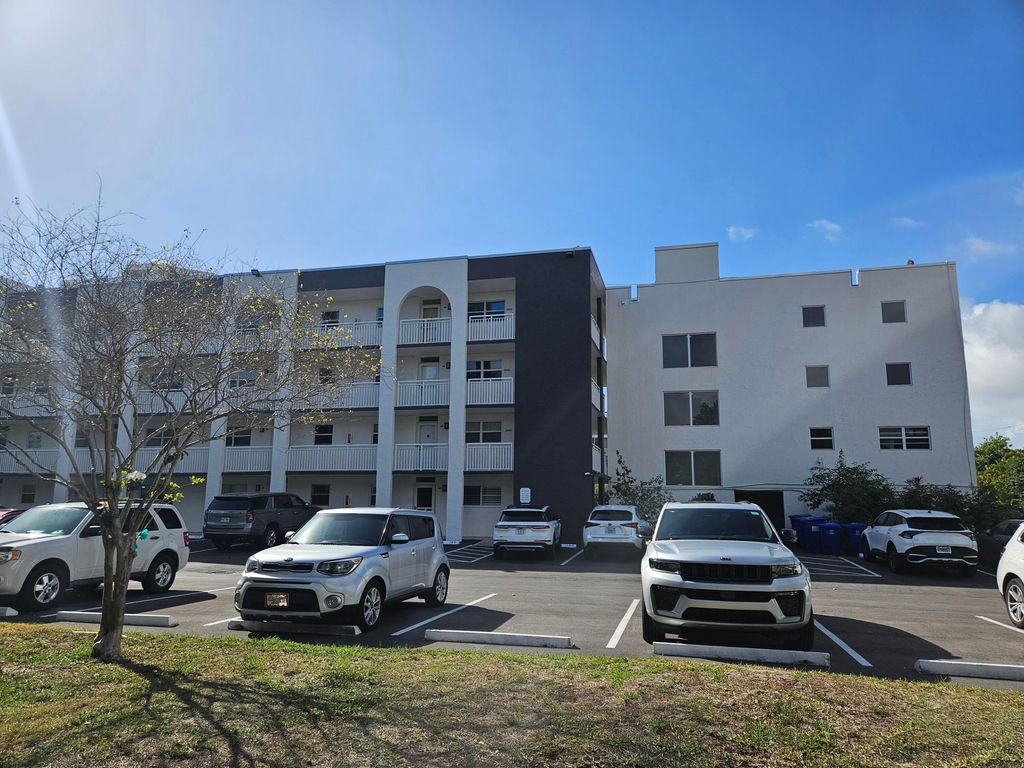 Photo of 1541 S Ocean Boulevard #306, Pompano Beach, FL 33062 (MLS # B26007744)