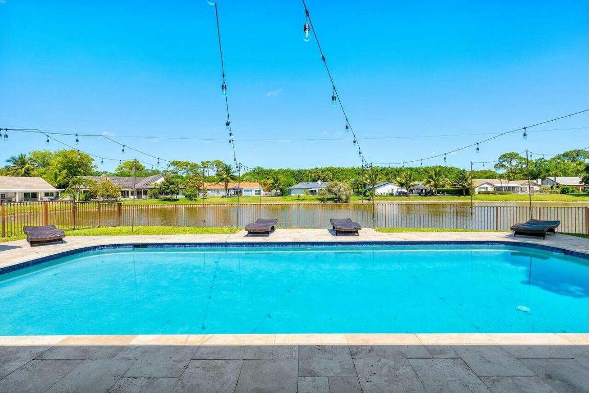 Estancia West - Residential