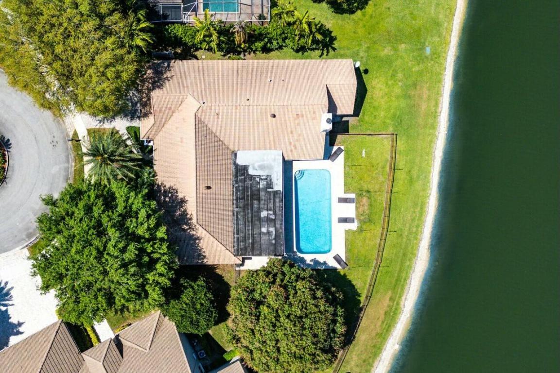 Estancia West - Residential