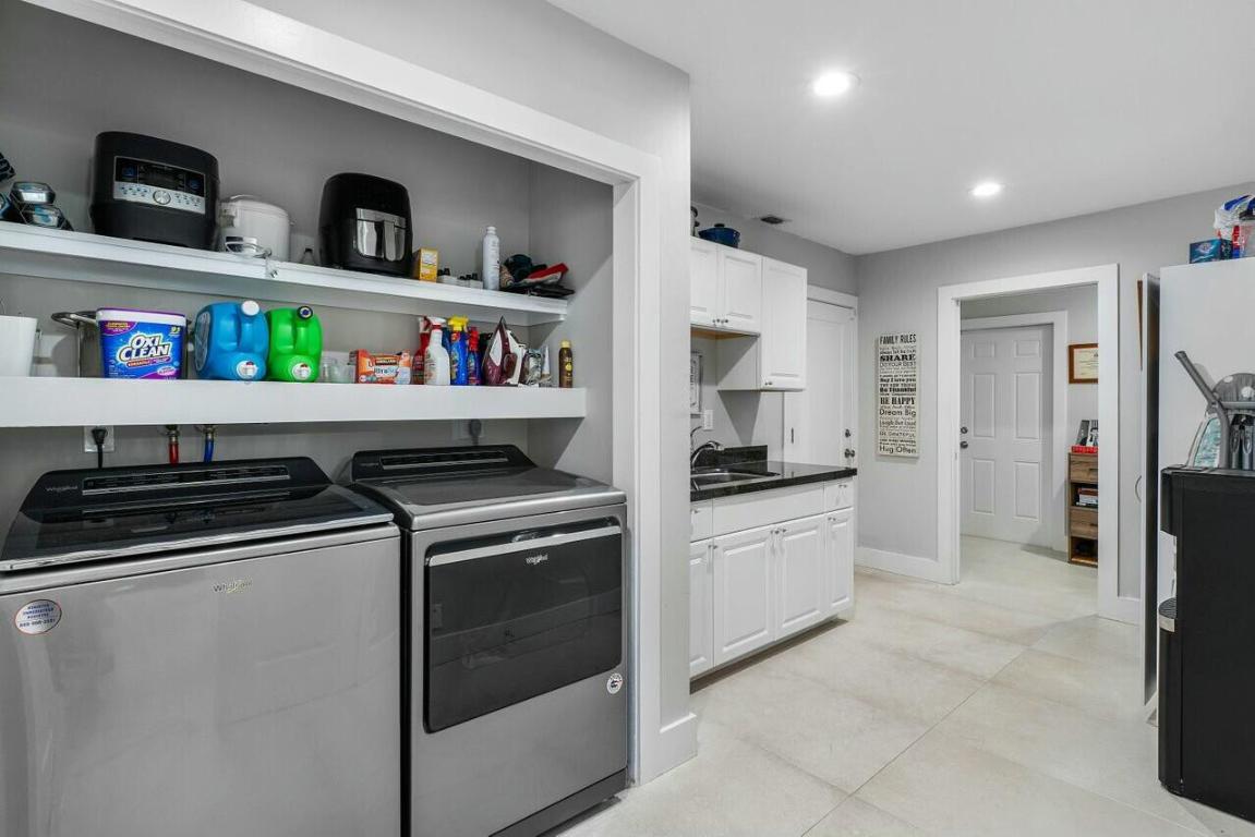 Estancia West - Residential