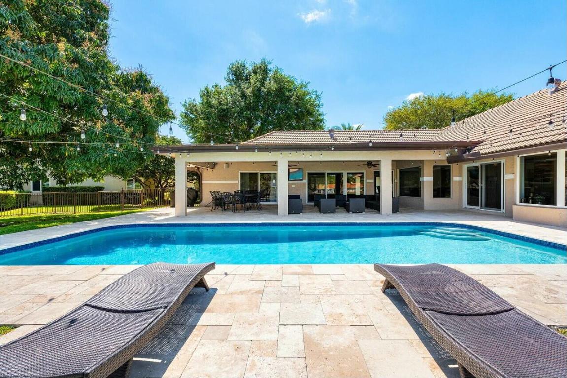 Estancia West - Residential