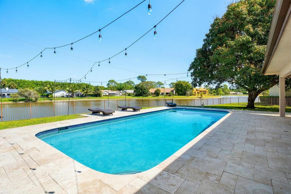 Estancia West - Residential