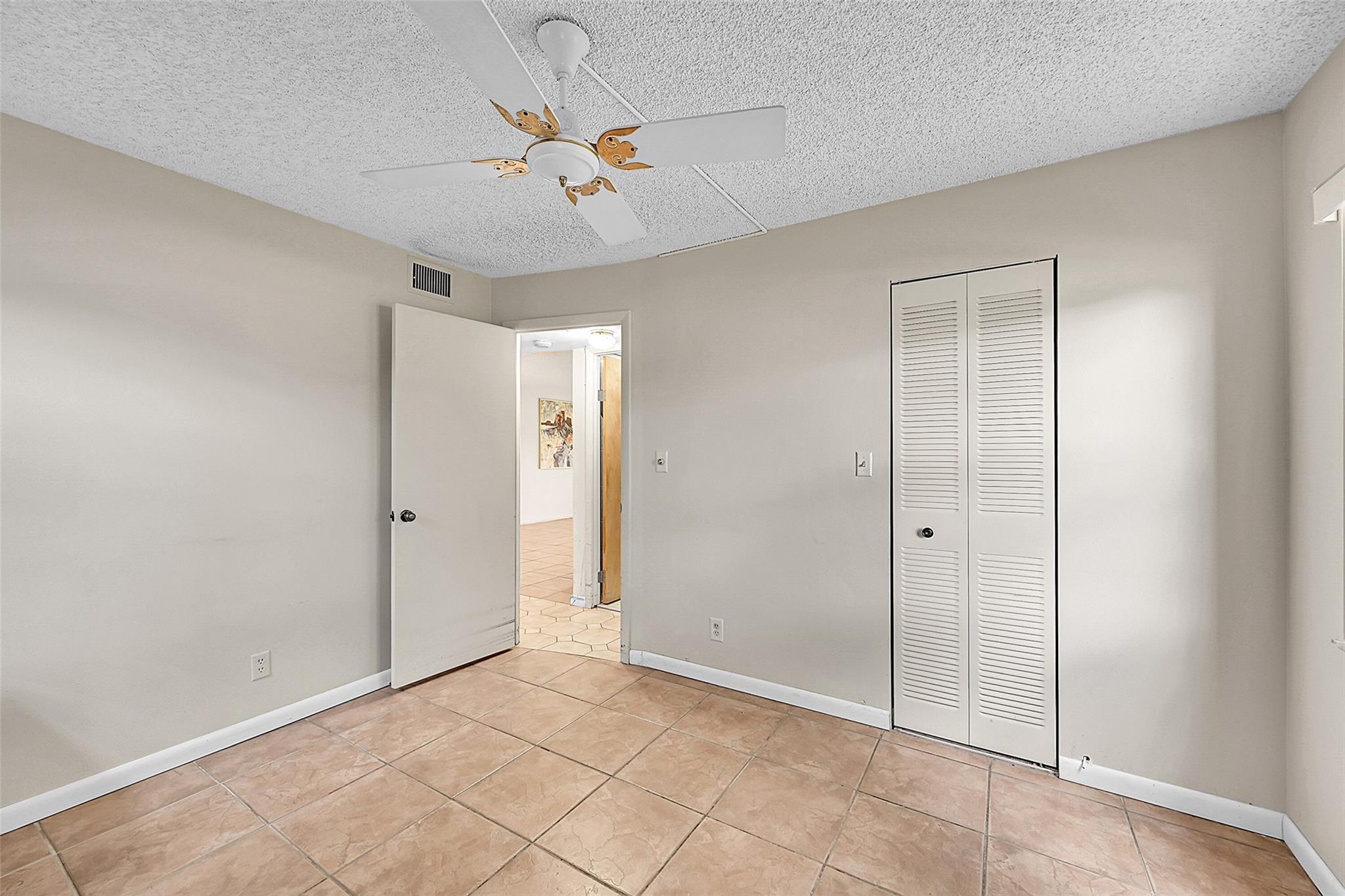 Sunrise Lakes Phase III - Residential