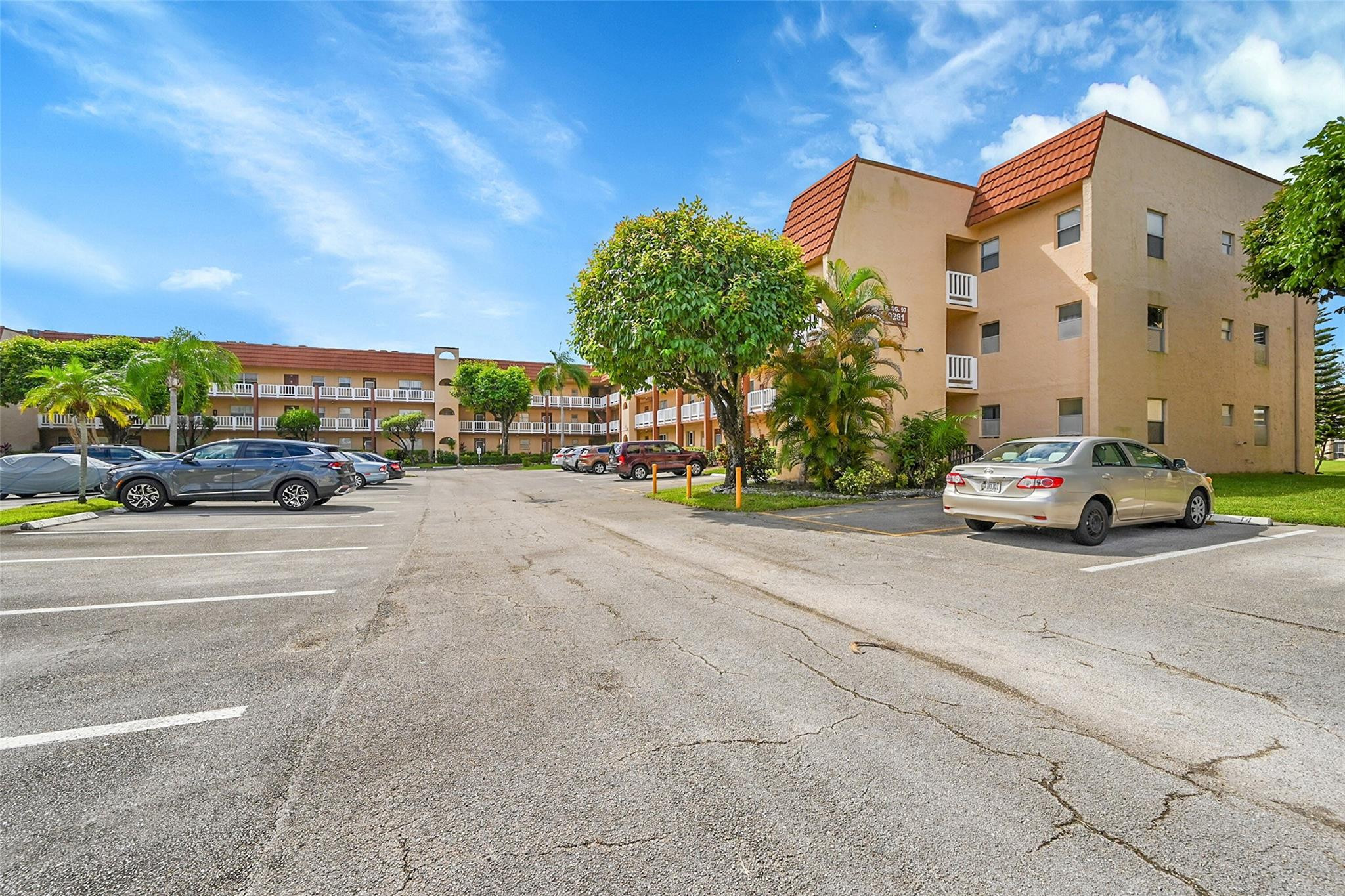 Sunrise Lakes Phase III - Residential