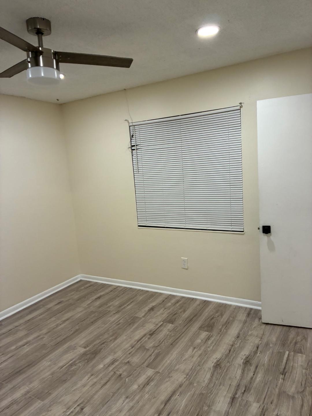 SHAKER WOODS VILLAGE - Residential