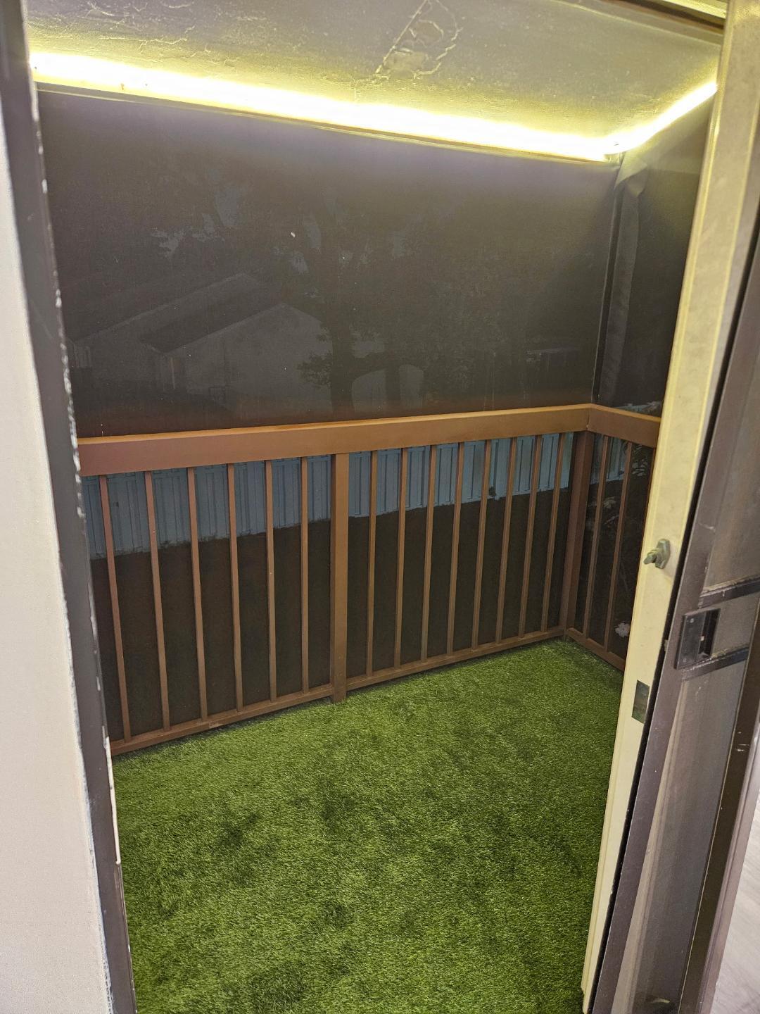 SHAKER WOODS VILLAGE - Residential